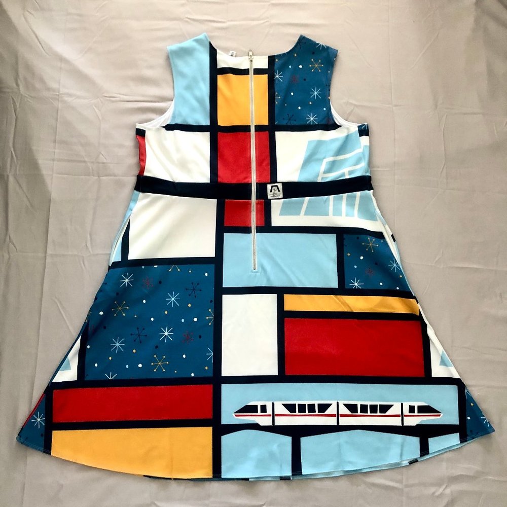 Walt Disney World 50th Anniversary Contemporary Resort Monorail Dress 2X - NEW - Picture 2 of 4